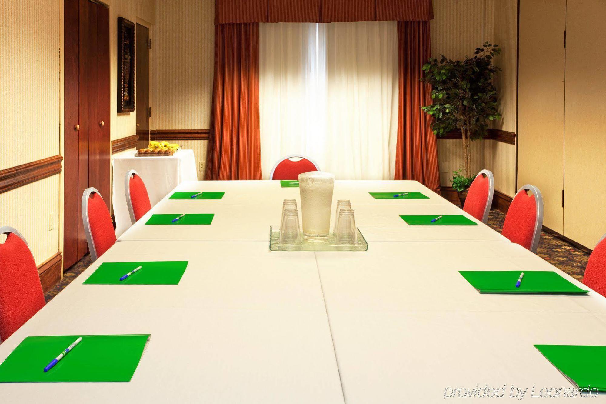 Holiday Inn Express Hotel & Suites Scott-Lafayette West By Ihg Business bilde